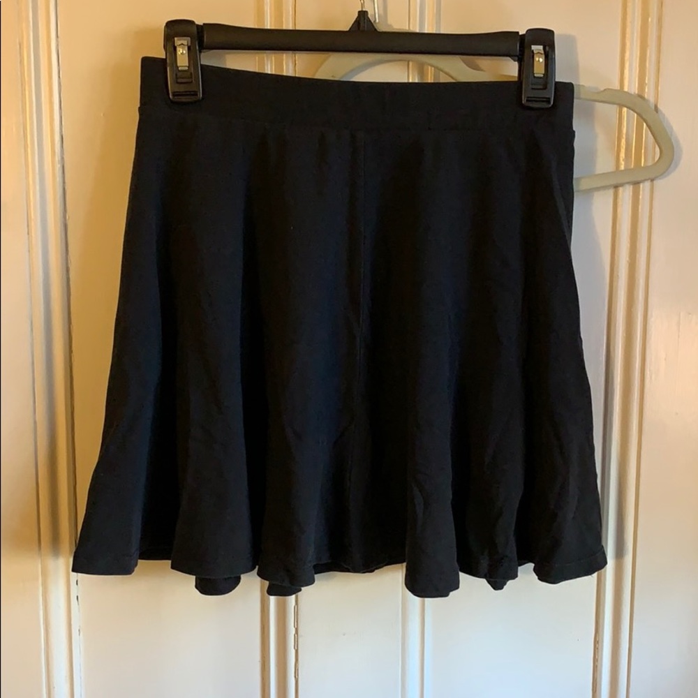 Black skater skirt